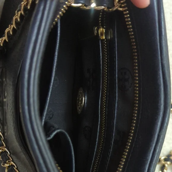 Tory Burch Black Leather Crossbody Bag - Picture 4 of 5